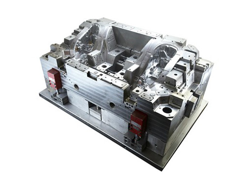 In the hard time of Covid-19,we work together with our customers in injection molding area