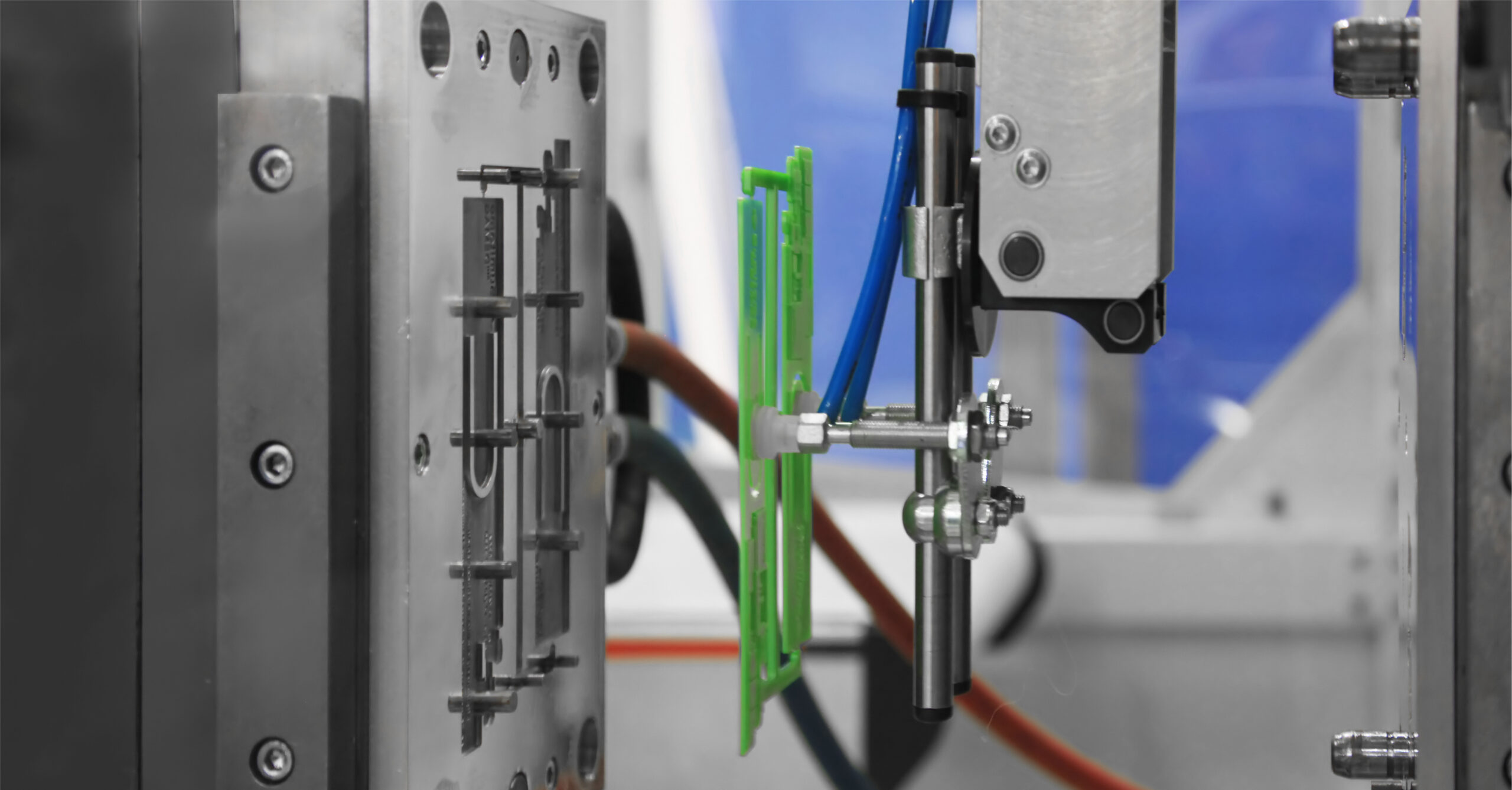 Advantages and Disadvantages of Low-Volume Injection Molding